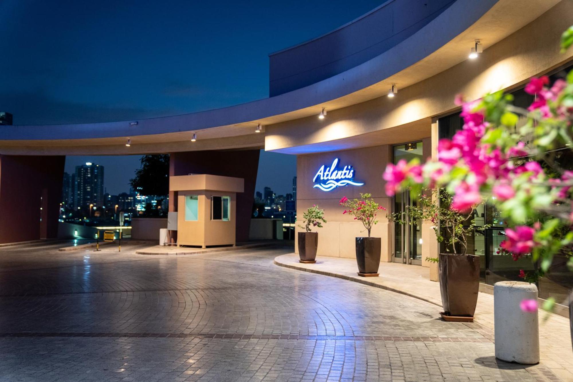 Marina Hotel Kuwait City Exterior photo Adagio Premium Bangkok